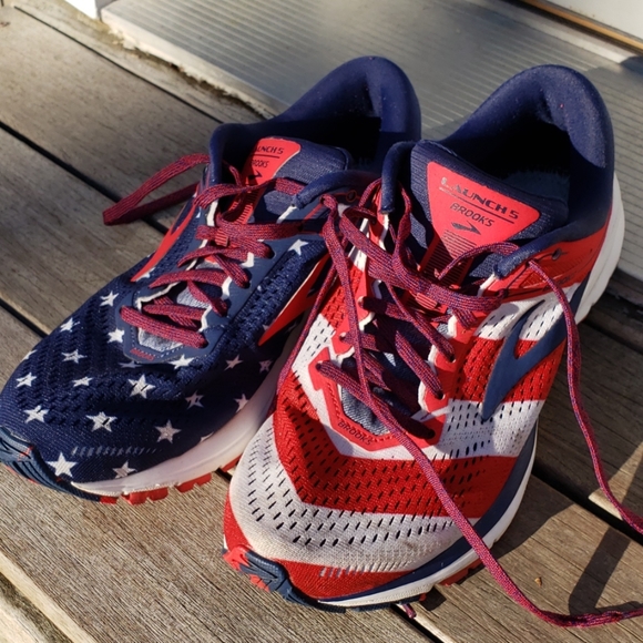 brooks launch 5 stars and stripes womens